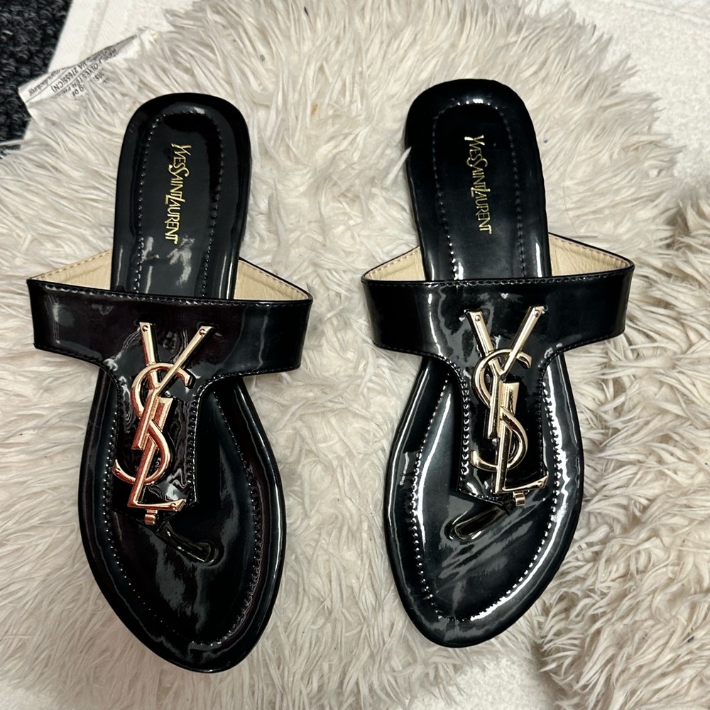 Yves Saint Laurent Black patent leather Sandals with Gold Logo